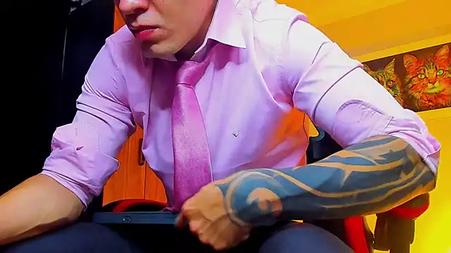 ALPHA DOMINUS  online show from October 7, 2025, 3:14 am