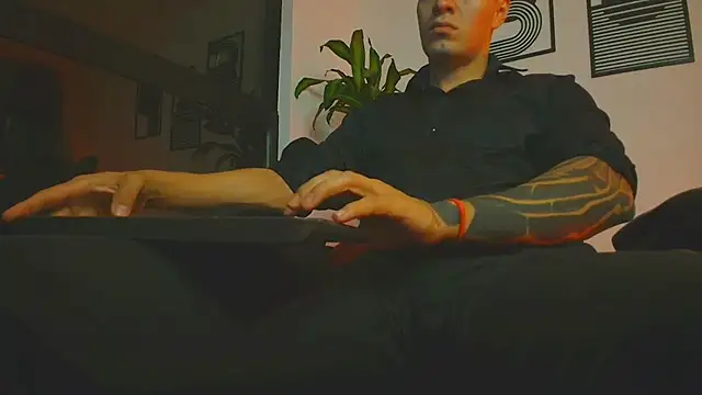 ALPHA DOMINUS  online show from June 10, 2026, 3:50 am