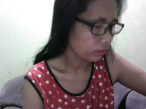 Snapshot of HotLadyPinay32 chatting on March 14, 2026, 5:18 pm HotLadyPinay32 online show from March 14, 2026, 5:18 pm