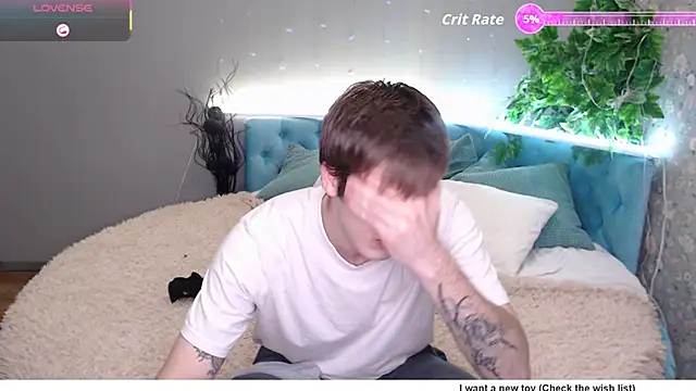 Snapshot of KiskaKurt chatting on September 24, 2025, 8:12 pm KiskaKurt online show from September 24, 2025, 8:12 pm