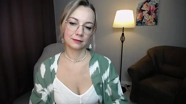 Ava Elior online show from October 5, 2025, 5:17 am