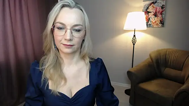 Ava Elior online show from February 10, 2026, 11:25 am