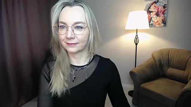 Ava Elior online show from March 10, 2026, 11:15 am