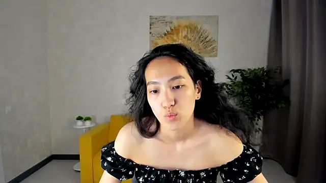 Snapshot of FlirtyAura chatting on May 18, 2026, 3:35 am FlirtyAura online show from May 18, 2026, 3:35 am