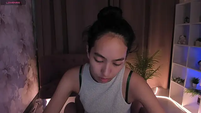 Snapshot of FlirtyAura chatting on July 17, 2026, 3:35 am FlirtyAura online show from July 17, 2026, 3:35 am