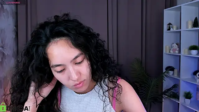Snapshot of FlirtyAura chatting on July 23, 2026, 11:46 pm FlirtyAura online show from July 23, 2026, 11:46 pm