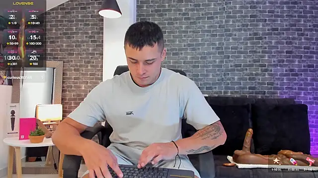 Snapshot of connorsmiith chatting on September 15, 2025, 12:43 am connorsmiith online show from September 15, 2025, 12:43 am