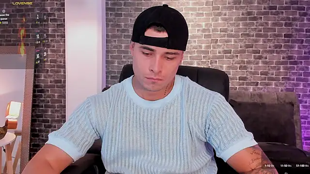 Snapshot of connorsmiith chatting on October 10, 2025, 11:42 am connorsmiith online show from October 10, 2025, 11:42 am