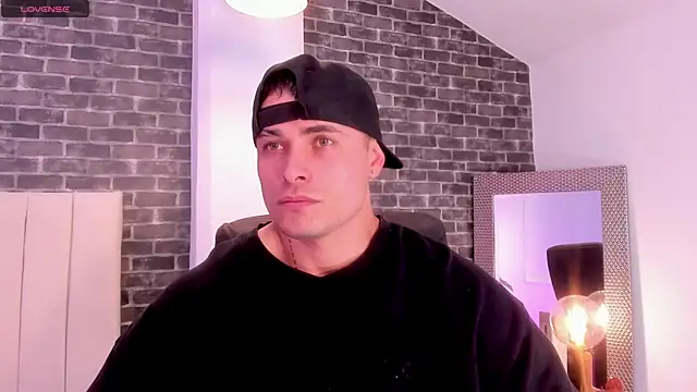 connorsmiith online show from March 24, 2026, 11:59 am