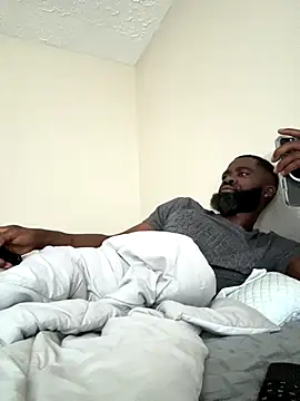 Snapshot of urmant chatting on December 19, 2025, 8:49 pm urmant online show from December 19, 2025, 8:49 pm