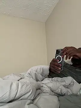 Snapshot of urmant chatting on December 21, 2025, 4:36 pm urmant online show from December 21, 2025, 4:36 pm