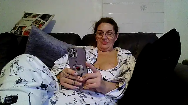 RubyyRosee online show from November 9, 2025, 10:02 am