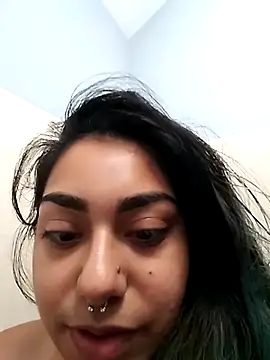 Snapshot of Lovelyrainn chatting on September 20, 2025, 3:35 pm Lovelyrainn online show from September 20, 2025, 3:35 pm