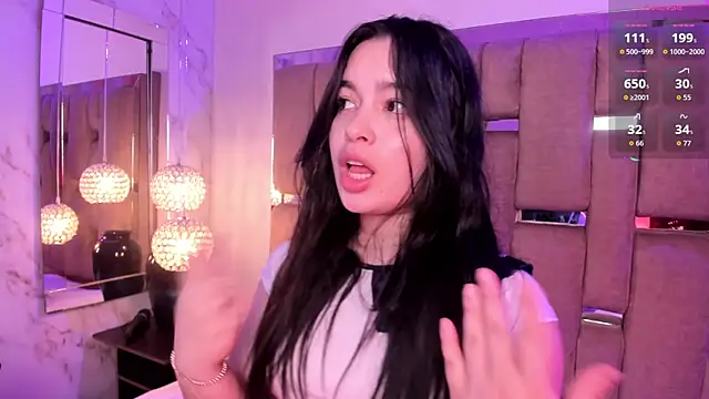 KateLee online show from April 17, 2026, 9:51 pm