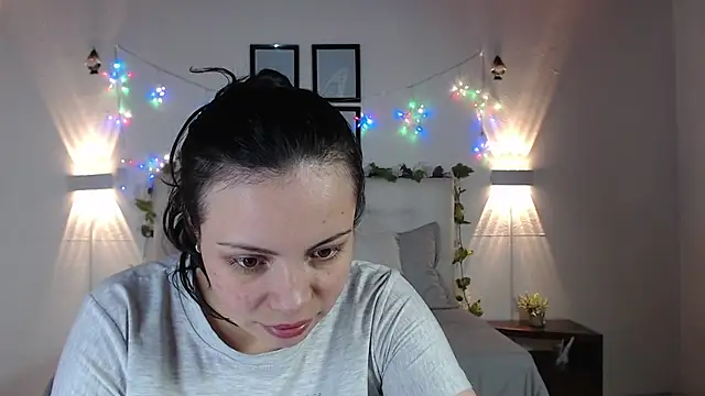 Snapshot of Megan_05_ chatting on May 1, 2026, 6:56 pm Megan 05 online show from May 1, 2026, 6:56 pm