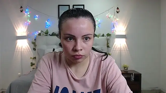 Snapshot of Megan_05_ chatting on May 9, 2026, 7:30 pm Megan 05 online show from May 9, 2026, 7:30 pm