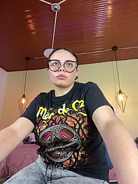 Megan 05  online show from June 12, 2026, 7:35 pm