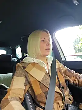 Sunny-Sin online show from October 10, 2025, 9:19 am