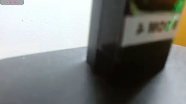 tinisweet online show from September 30, 2025, 3:33 am