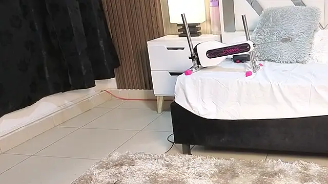 Lisa sweetas online show from February 14, 2026, 1:13 am