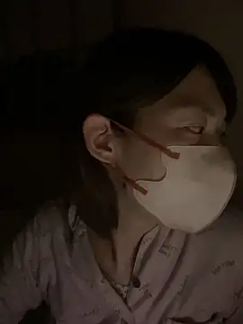 Snapshot of usako_2025 chatting on November 27, 2025, 11:45 am usako 2025 online show from November 27, 2025, 11:45 am