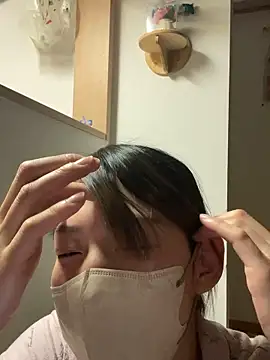 Snapshot of usako_2025 chatting on December 17, 2025, 2:01 pm usako 2025 online show from December 17, 2025, 2:01 pm