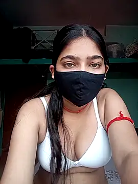 Snapshot of Snehabeauti chatting on October 10, 2025, 4:22 am Snehabeauti online show from October 10, 2025, 4:22 am