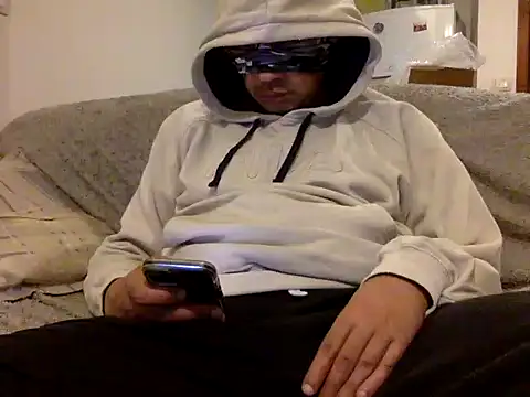 CaiBull online show from December 22, 2025, 6:49 pm