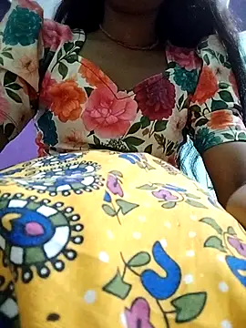 Naina 04 online show from October 6, 2025, 5:43 pm