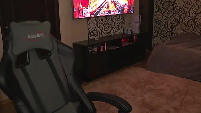 Snapshot of lis_silver chatting on November 30, 2025, 6:12 pm lis silver online show from November 30, 2025, 6:12 pm