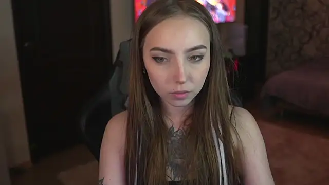 Snapshot of lis_silver chatting on December 3, 2025, 6:17 pm lis silver online show from December 3, 2025, 6:17 pm