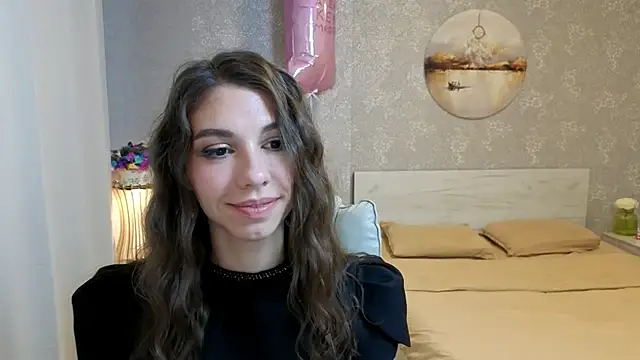 Snapshot of KellyShines chatting on June 21, 2026, 3:14 pm KellyShines online show from June 21, 2026, 3:14 pm