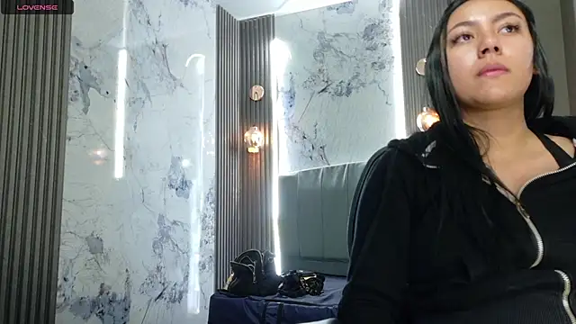 Megara 25 online show from September 29, 2025, 12:21 pm