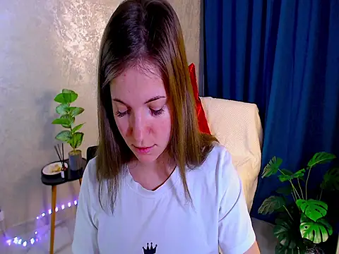 arlana klart online show from November 14, 2025, 1:37 am