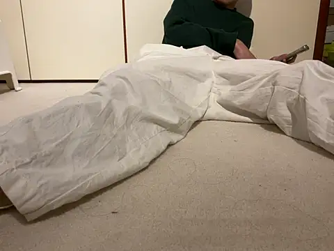 lucasdick18 online show from October 28, 2025, 4:42 pm