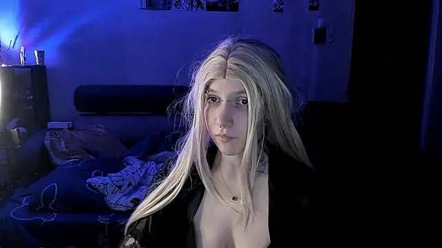 Snapshot of Akira-ivy chatting on February 27, 2026, 7:03 pm Akira-ivy online show from February 27, 2026, 7:03 pm