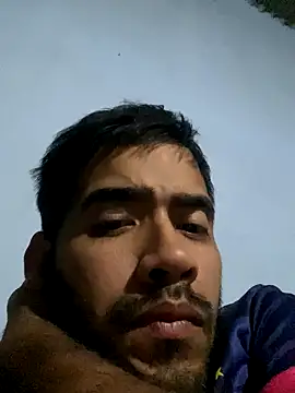 Emabracamonte95 online show from November 6, 2025, 10:21 pm