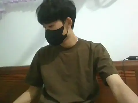 Minh online show from November 7, 2025, 1:11 pm