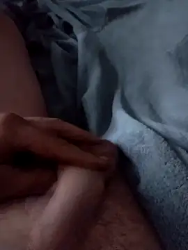 Snapshot of fickfreund019 chatting on October 18, 2025, 5:10 am fickfreund019 online show from October 18, 2025, 5:10 am