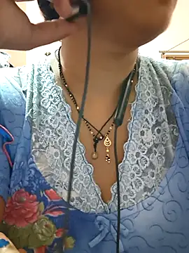 Sonalihot  online show from September 8, 2025, 2:49 pm