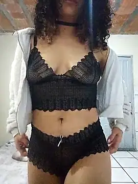 Camilla-23y online show from September 9, 2025, 2:22 am