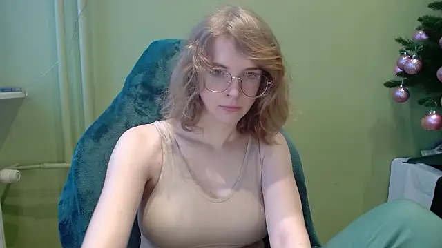 juicyPenny online show from February 6, 2026, 7:34 am