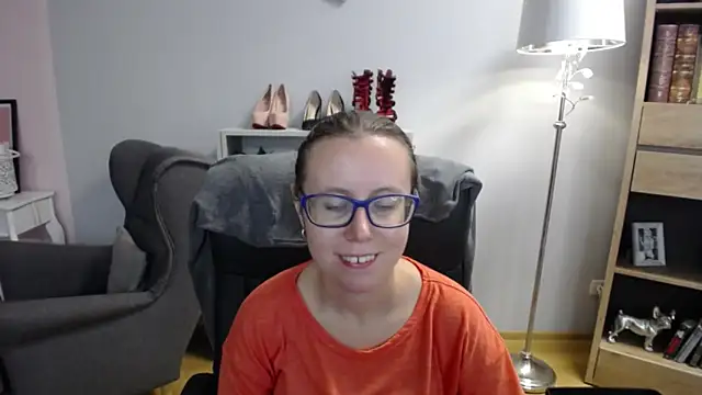 sweetxLizzy online show from October 7, 2025, 4:31 am