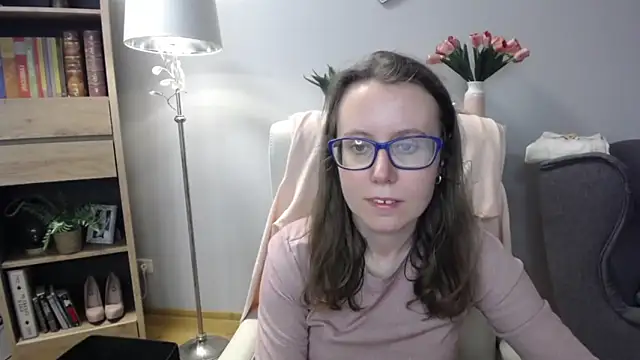 Snapshot of sweetxLizzy chatting on March 9, 2026, 5:22 am sweetxLizzy online show from March 9, 2026, 5:22 am