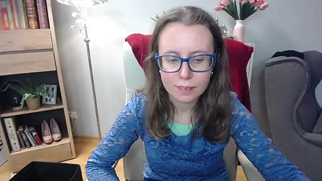 Snapshot of sweetxLizzy chatting on March 13, 2026, 5:47 am sweetxLizzy online show from March 13, 2026, 5:47 am