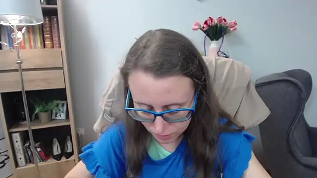 Snapshot of sweetxLizzy chatting on June 12, 2026, 4:33 am sweetxLizzy online show from June 12, 2026, 4:33 am