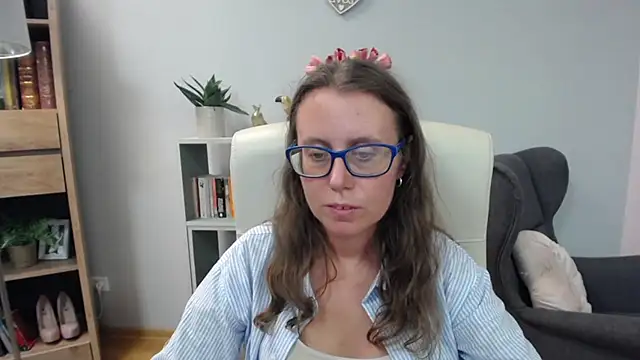 Snapshot of sweetxLizzy chatting on July 7, 2026, 6:47 am sweetxLizzy online show from July 7, 2026, 6:47 am