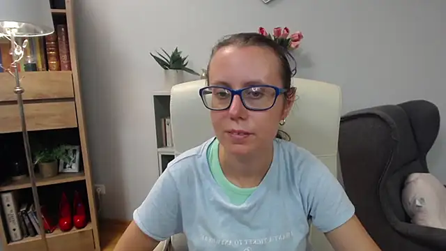 Snapshot of sweetxLizzy chatting on July 13, 2026, 4:37 am sweetxLizzy online show from July 13, 2026, 4:37 am