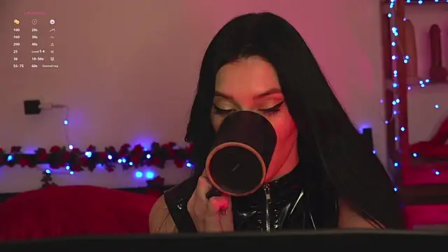 Snapshot of Olivia_Faye chatting on April 30, 2026, 8:57 pm Olivia Faye online show from April 30, 2026, 8:57 pm