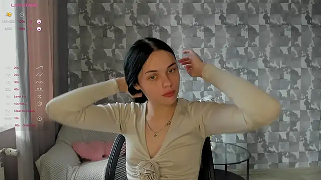 Kseni a online show from October 14, 2025, 10:27 am